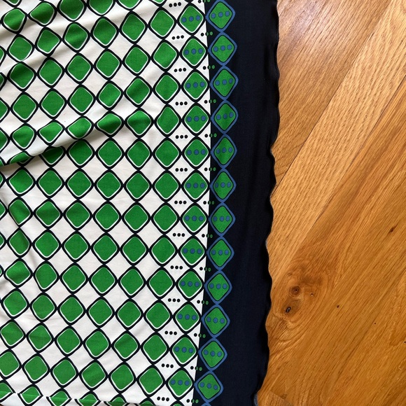 Sophie Max dress..Spring through Fall get lots of wear. Fits small size too. - Picture 3 of 8